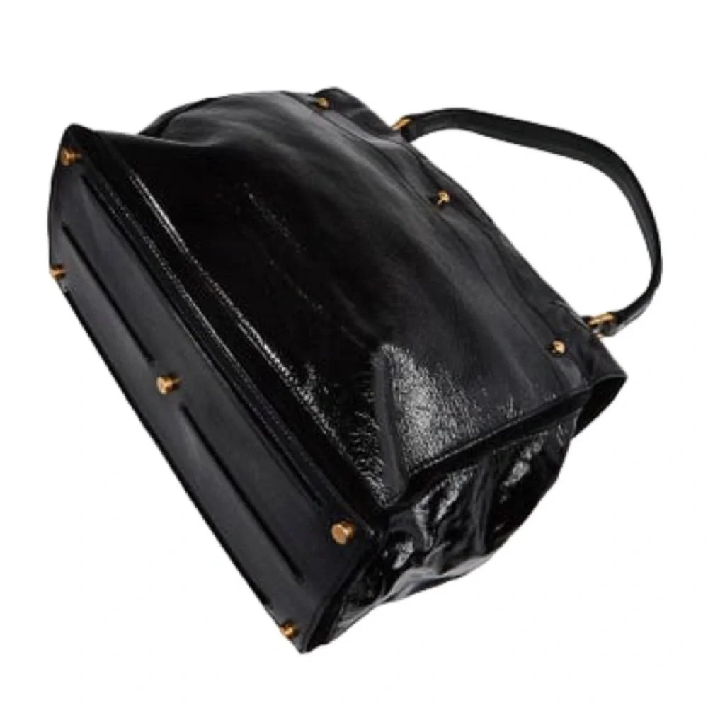 YVES SAINT LAURENT
Black Patent Leather/Suede Muse Two Bag - Picture 3 of 16